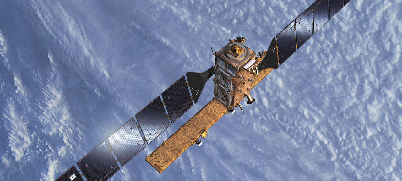 358946-Artist_s_impression_of_Sentinel-1B.jpg Space Data and Services hero